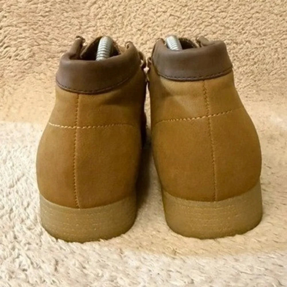 Savannah Harbor Chukka Boots Mens Size 9M Tan Hawk Wallabee Style Casual Shoes